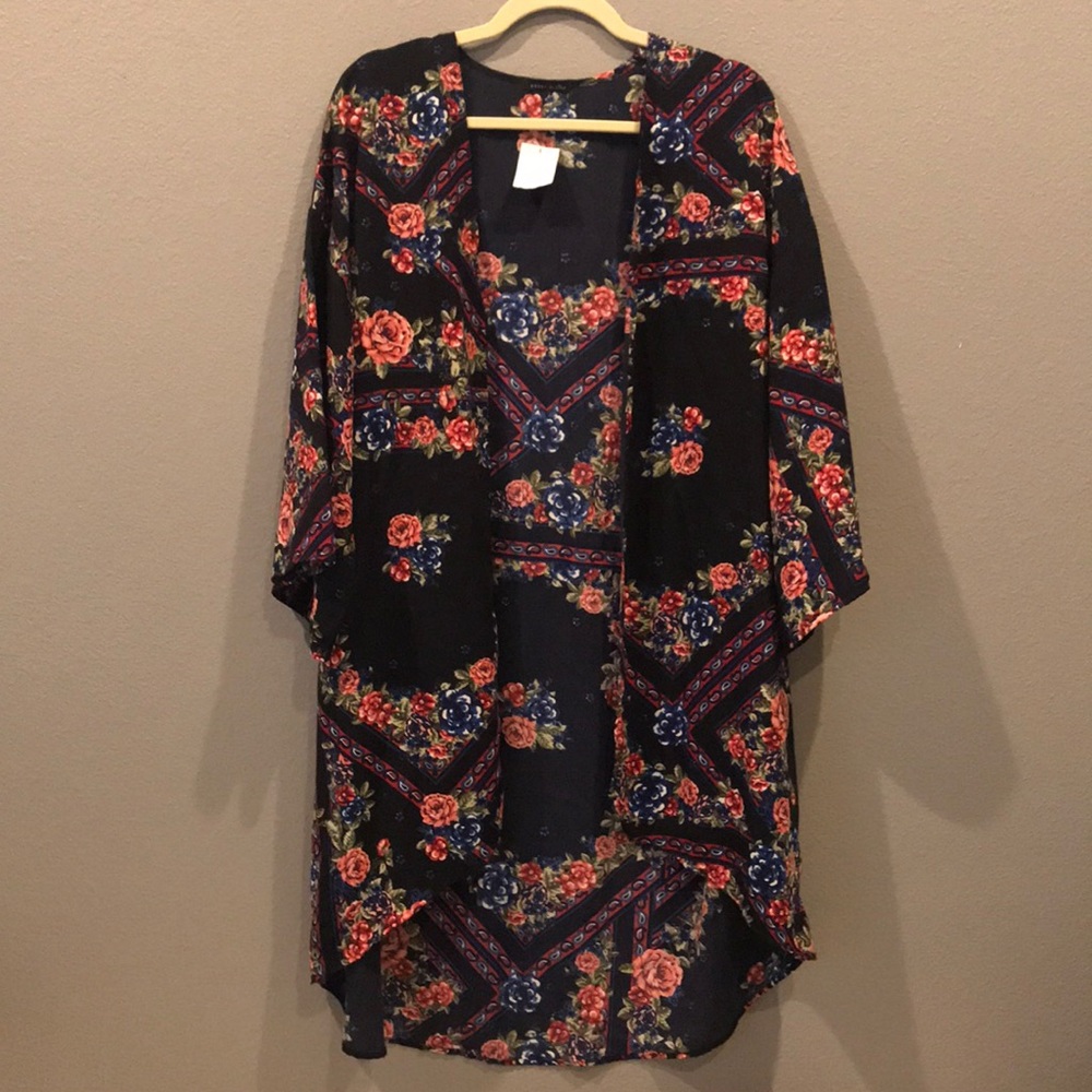 Navy Floral Kimono NWT